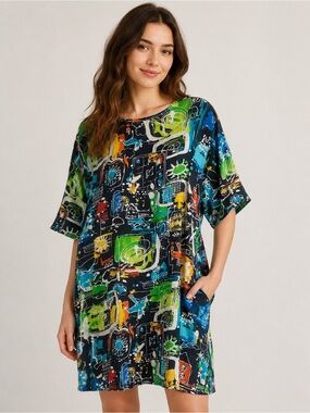 Jams World | ‘Clash’ Graphic Abstract Retro T Shirt Dress
